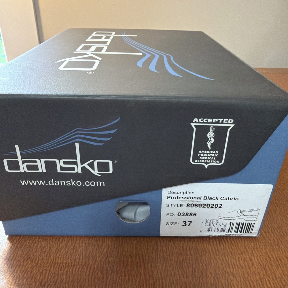 Dansko Cabrio Professional Women's Black Patent Leather Clogs EU 37 US 6.5 NIB